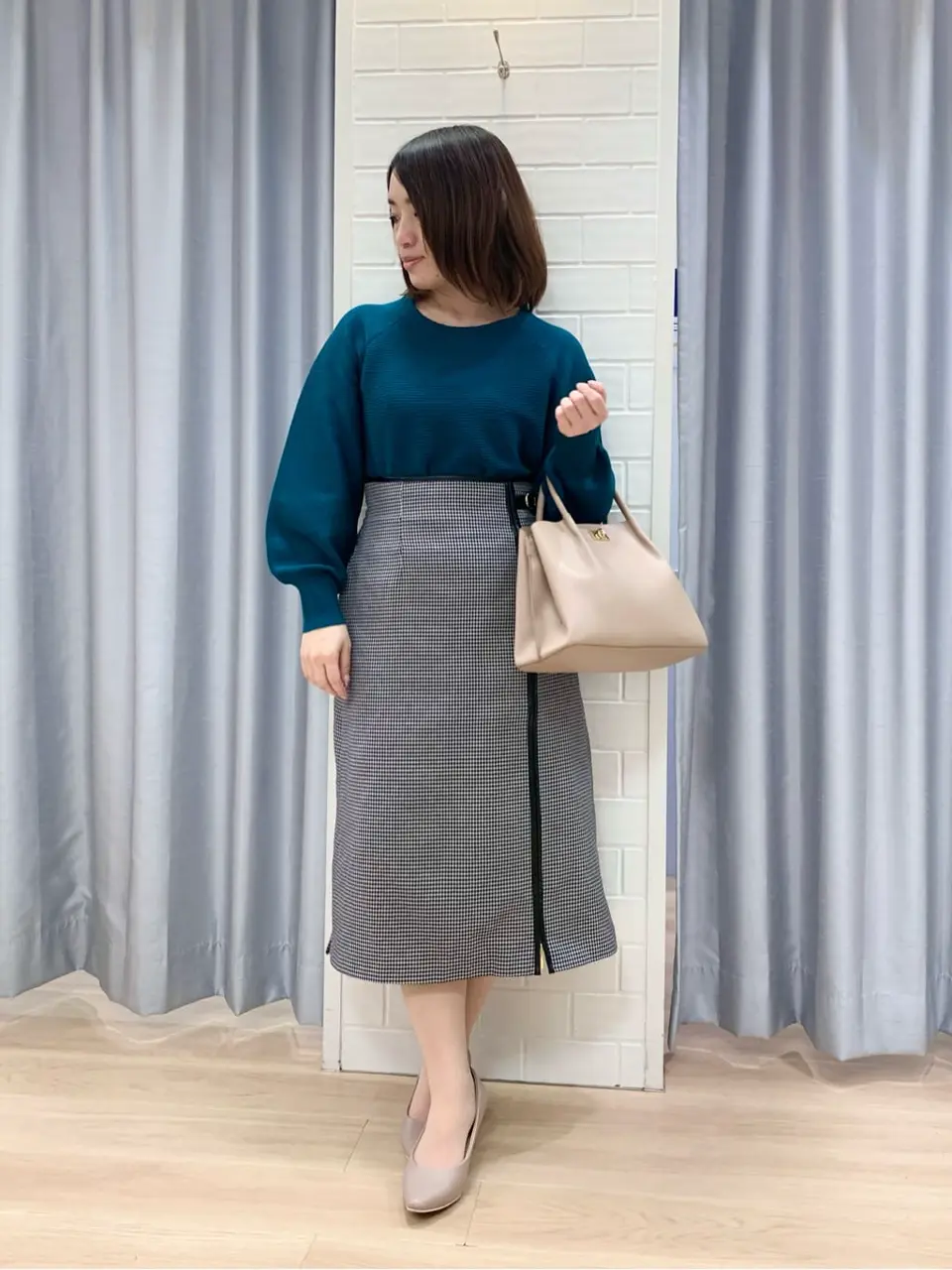 ANY SIS 丸岡 コーディネート画像