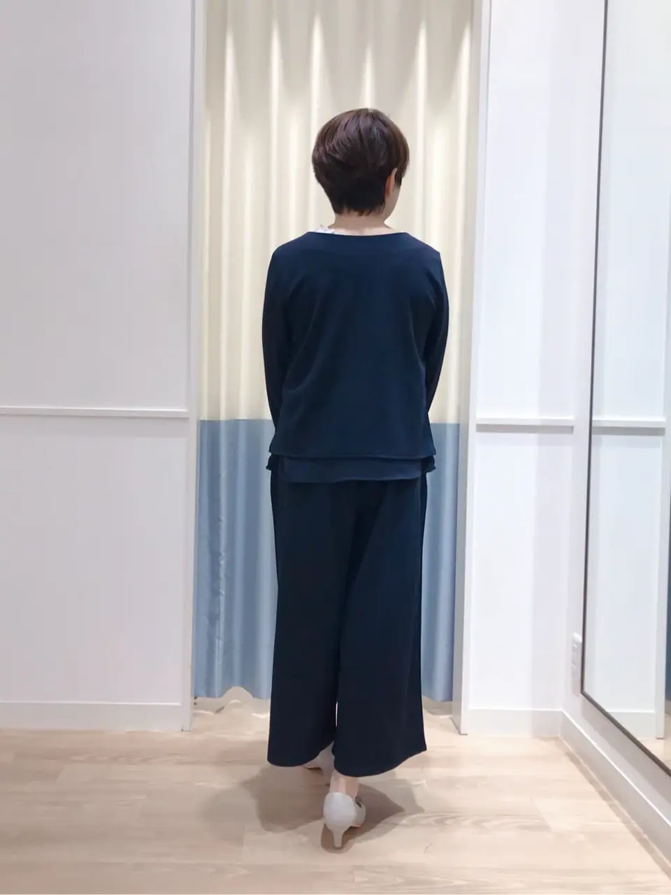 ANY SIS スタッフ コーディネート画像