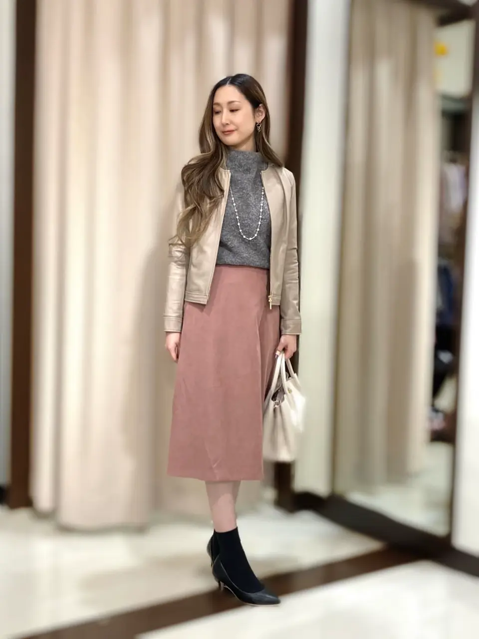 ANY SIS STAFF コーディネート画像