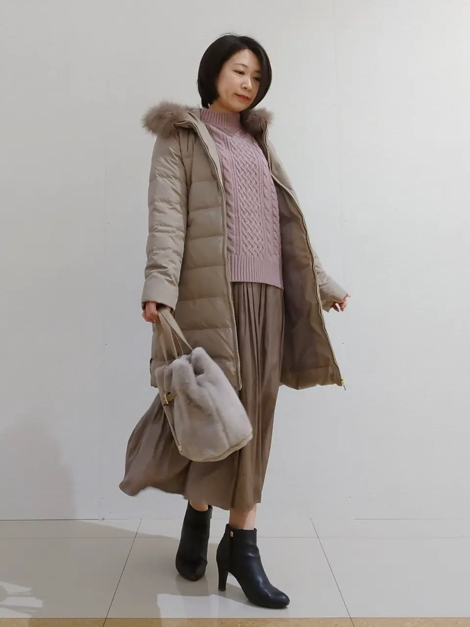 ANY SIS スタッフ コーディネート画像