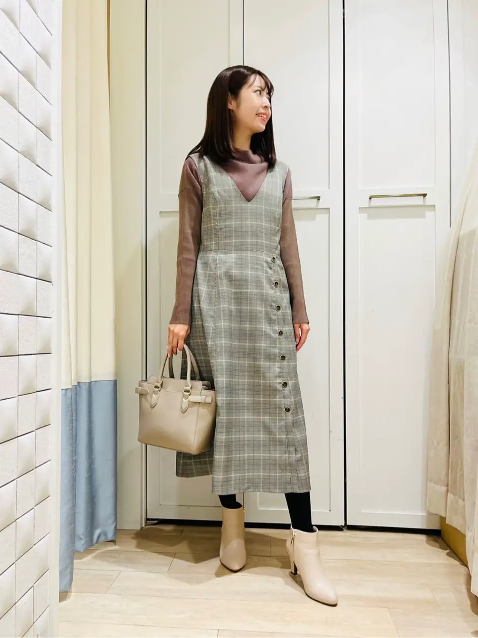 ANY SIS スタッフ コーディネート画像