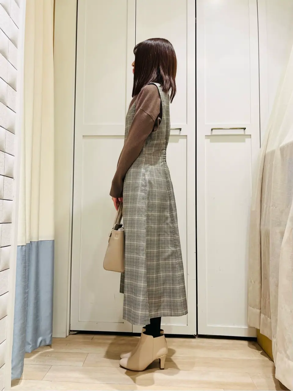 ANY SIS スタッフ コーディネート画像