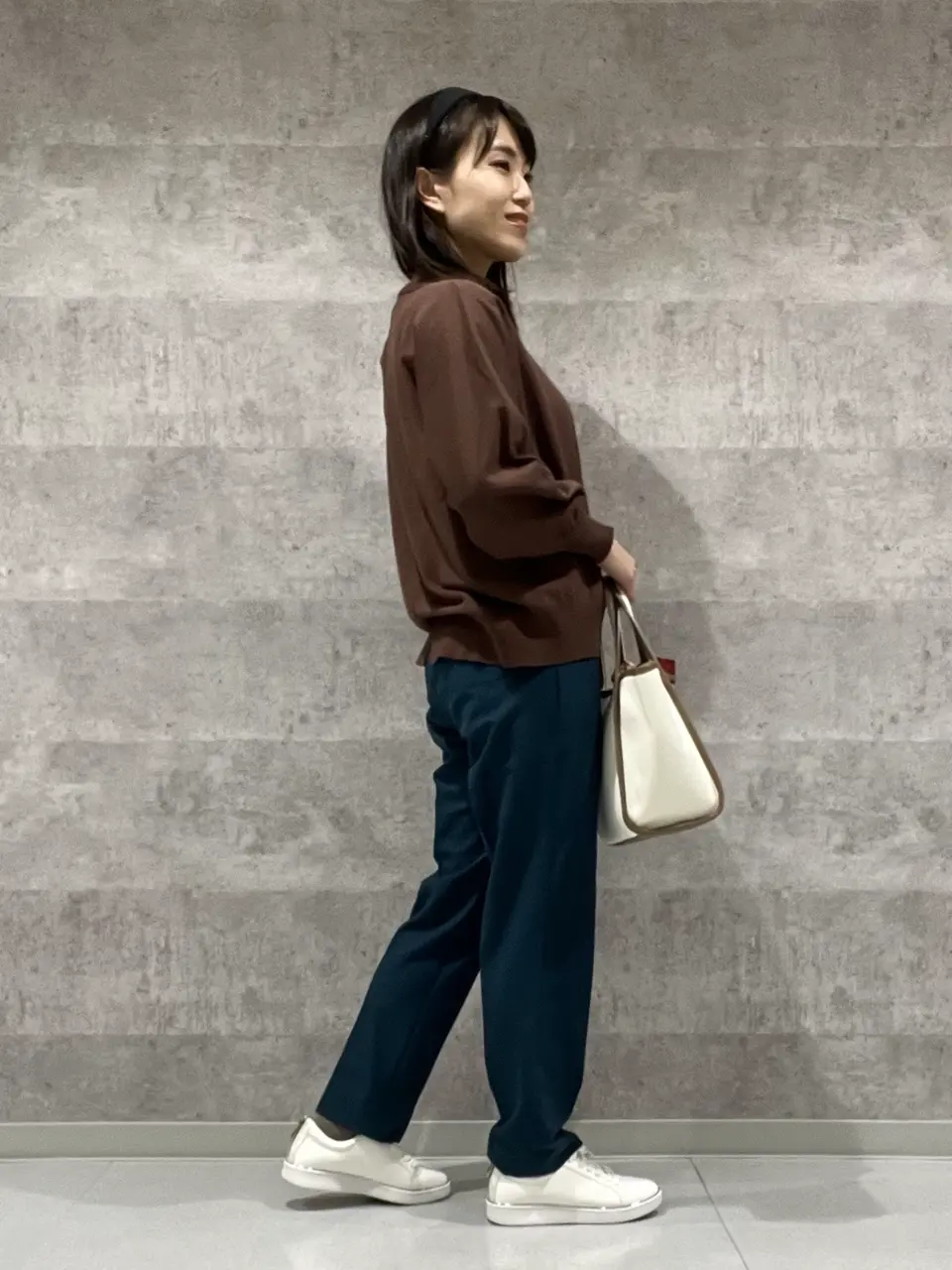 ANY SIS スタッフ コーディネート画像