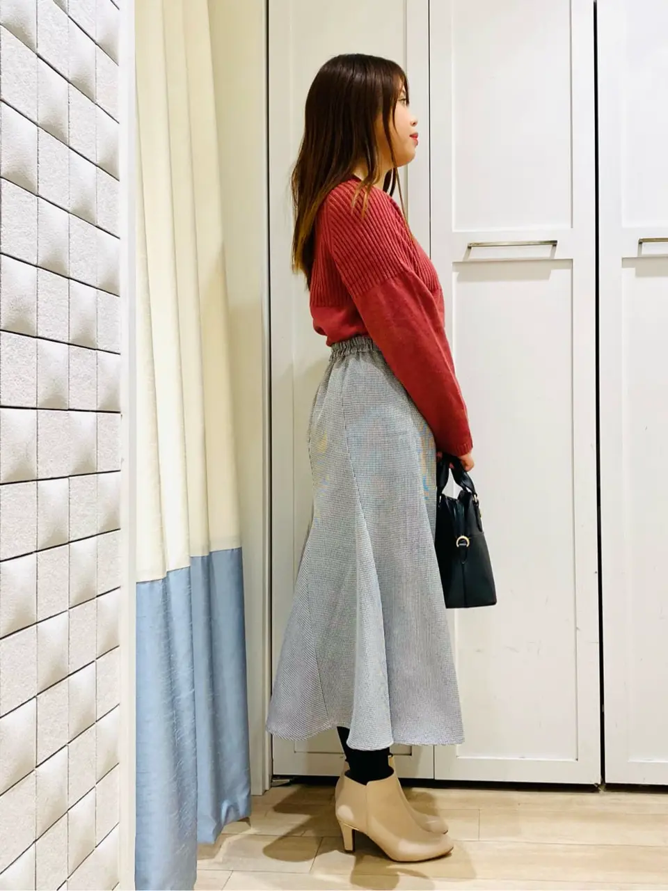 ANY SIS スタッフ コーディネート画像