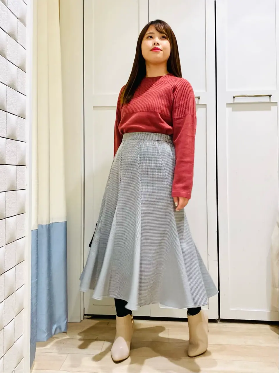 ANY SIS スタッフ コーディネート画像