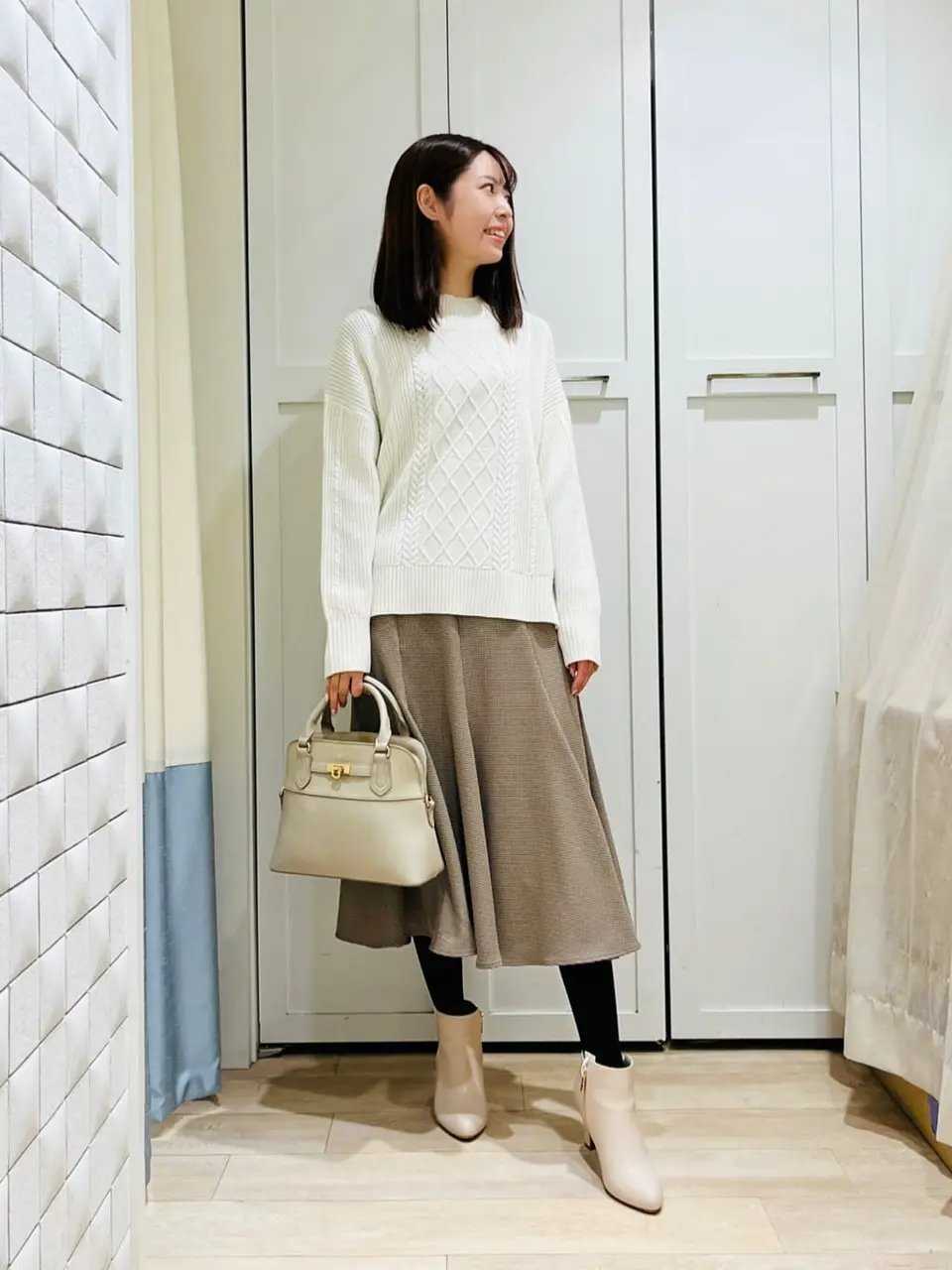 ANY SIS スタッフ コーディネート画像