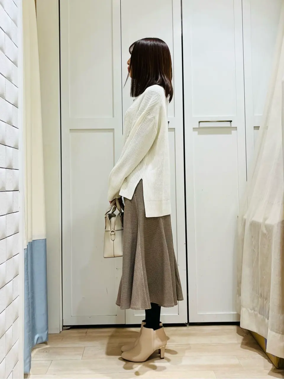 ANY SIS スタッフ コーディネート画像