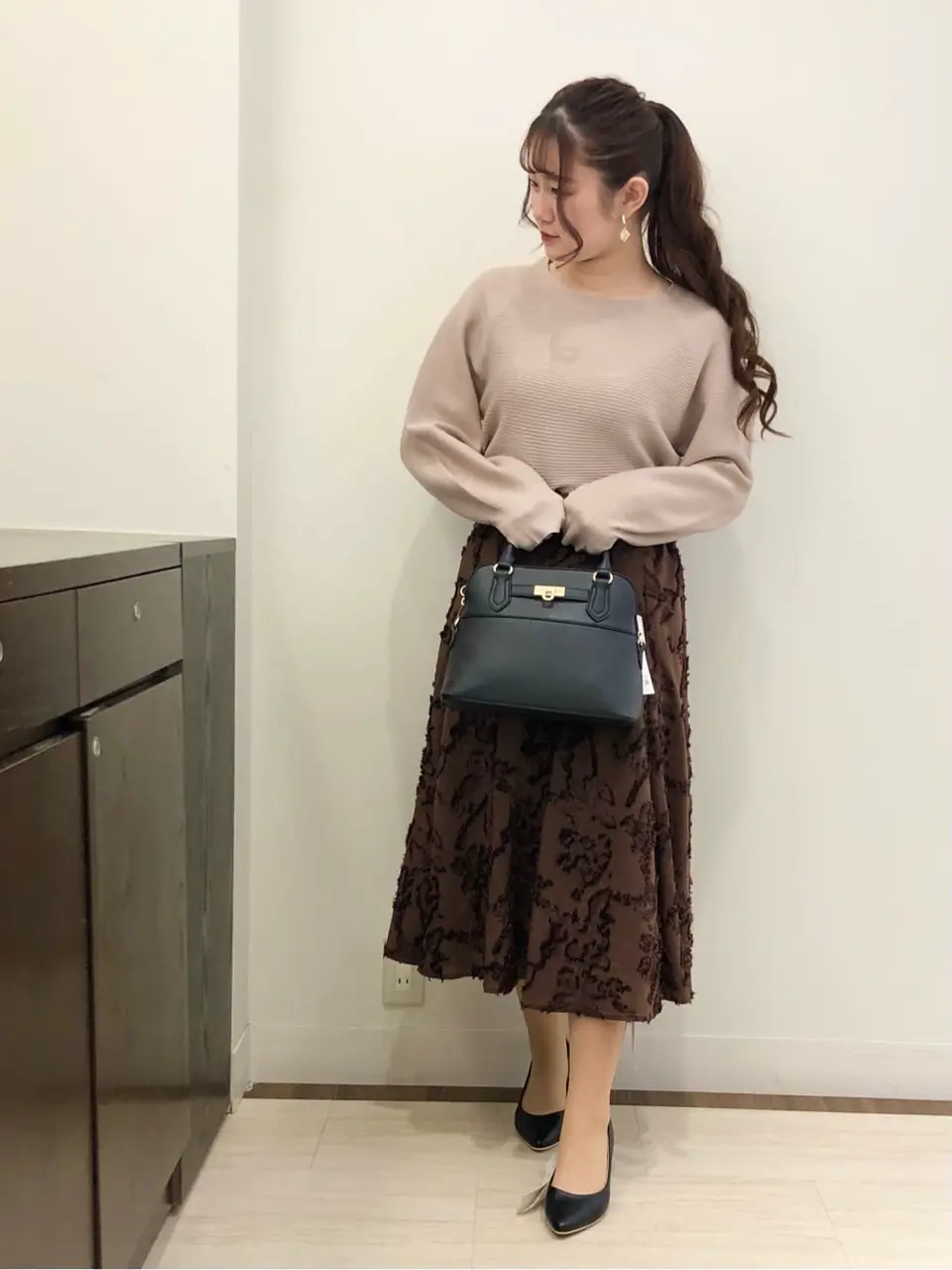 ANY SIS スタッフ コーディネート画像