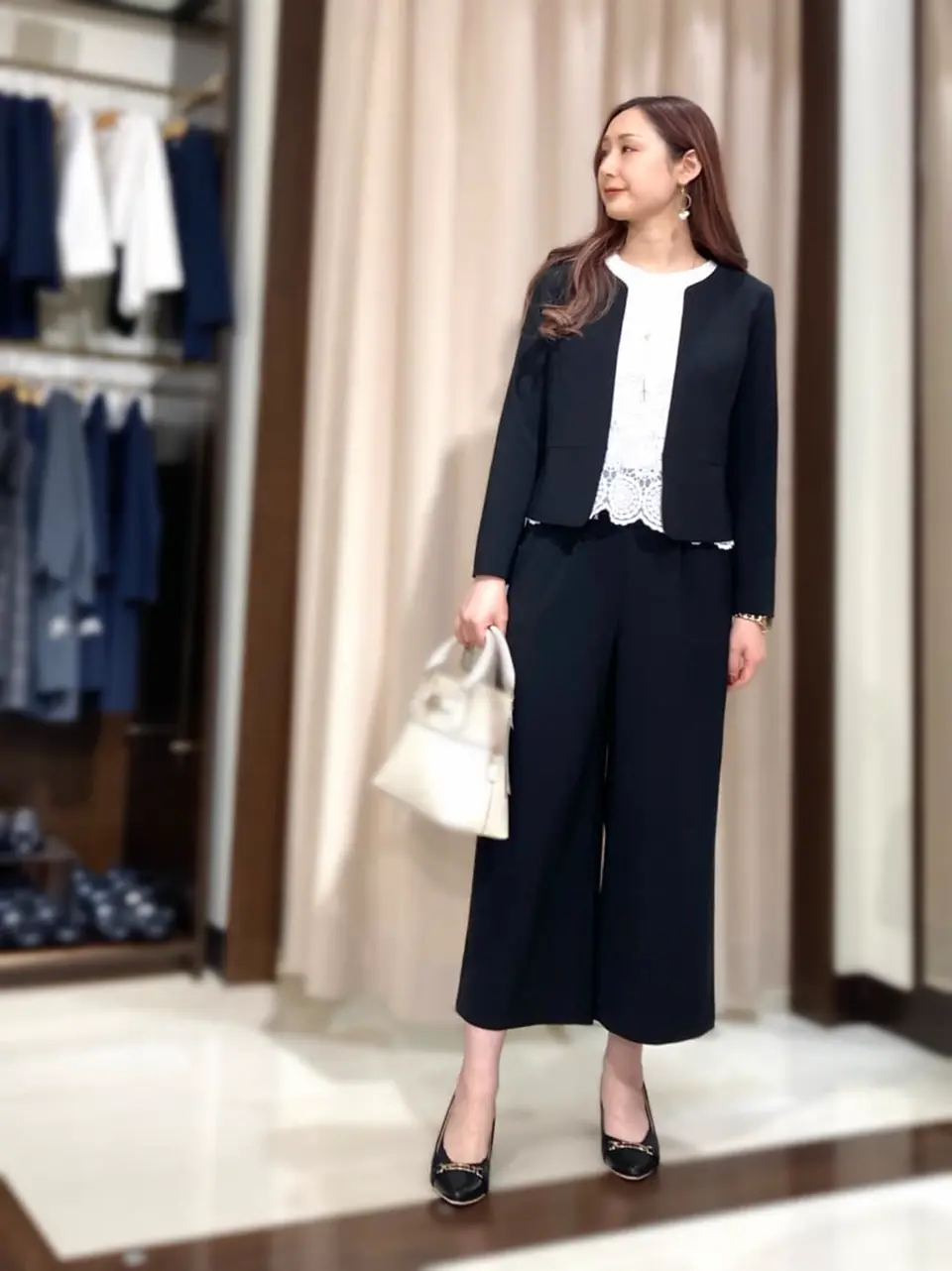 ANY SIS STAFF コーディネート画像