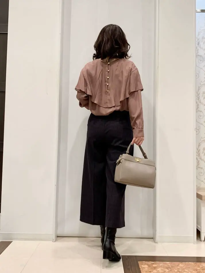 ANY SIS 横田 コーディネート画像