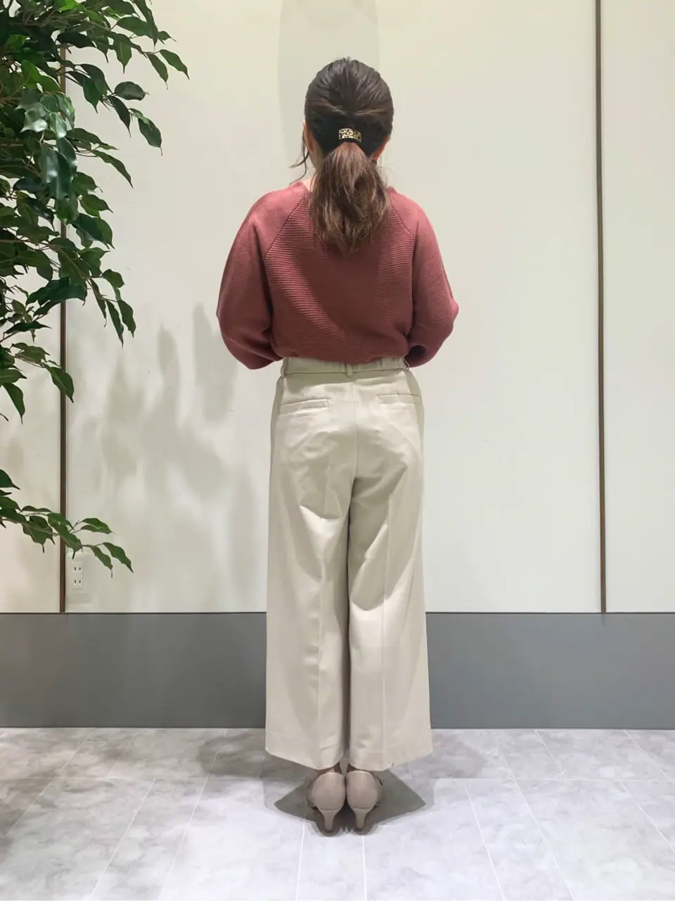 ANY SIS スタッフ コーディネート画像