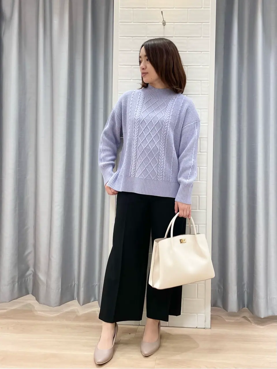 ANY SIS 丸岡 コーディネート画像