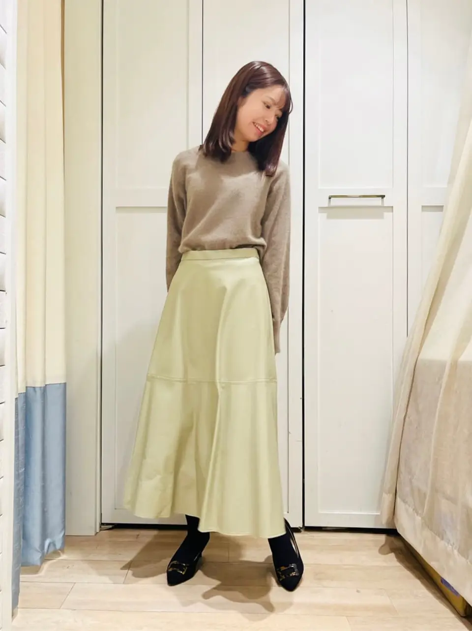 ANY SIS スタッフ コーディネート画像