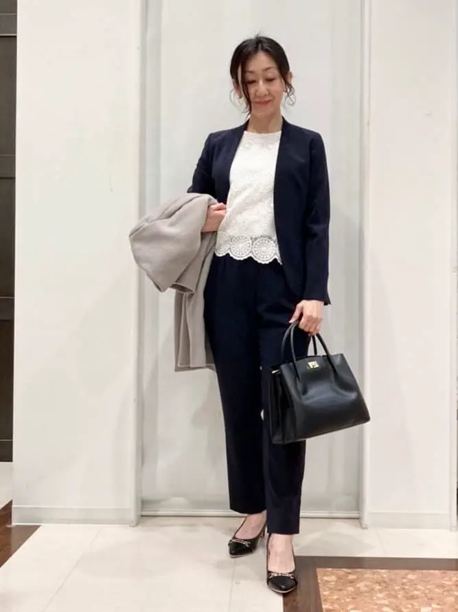 ANY SIS スタッフ コーディネート画像