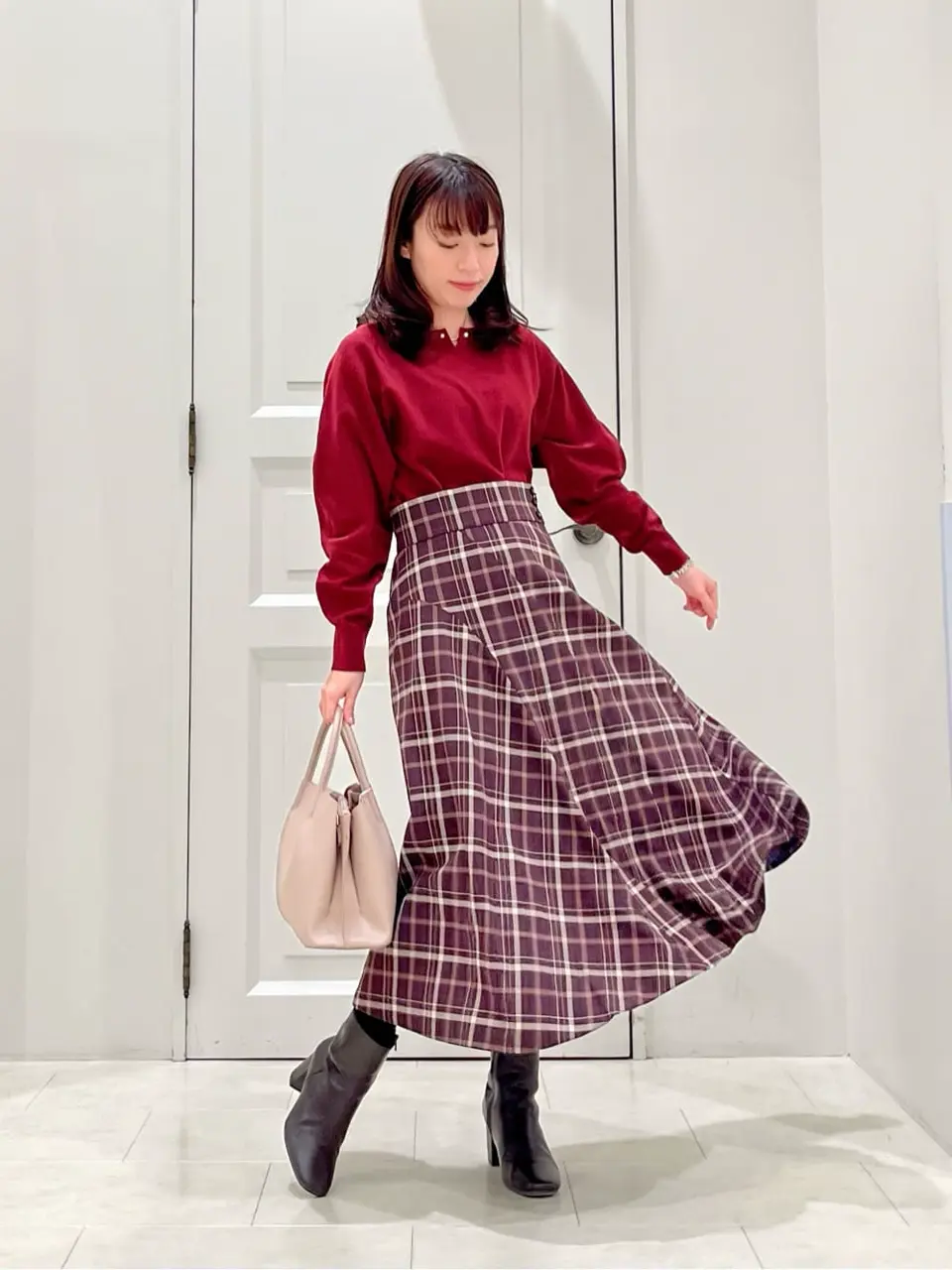 ANY SIS スタッフ コーディネート画像