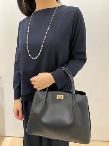 ANY SIS 梅田 コーディネート画像