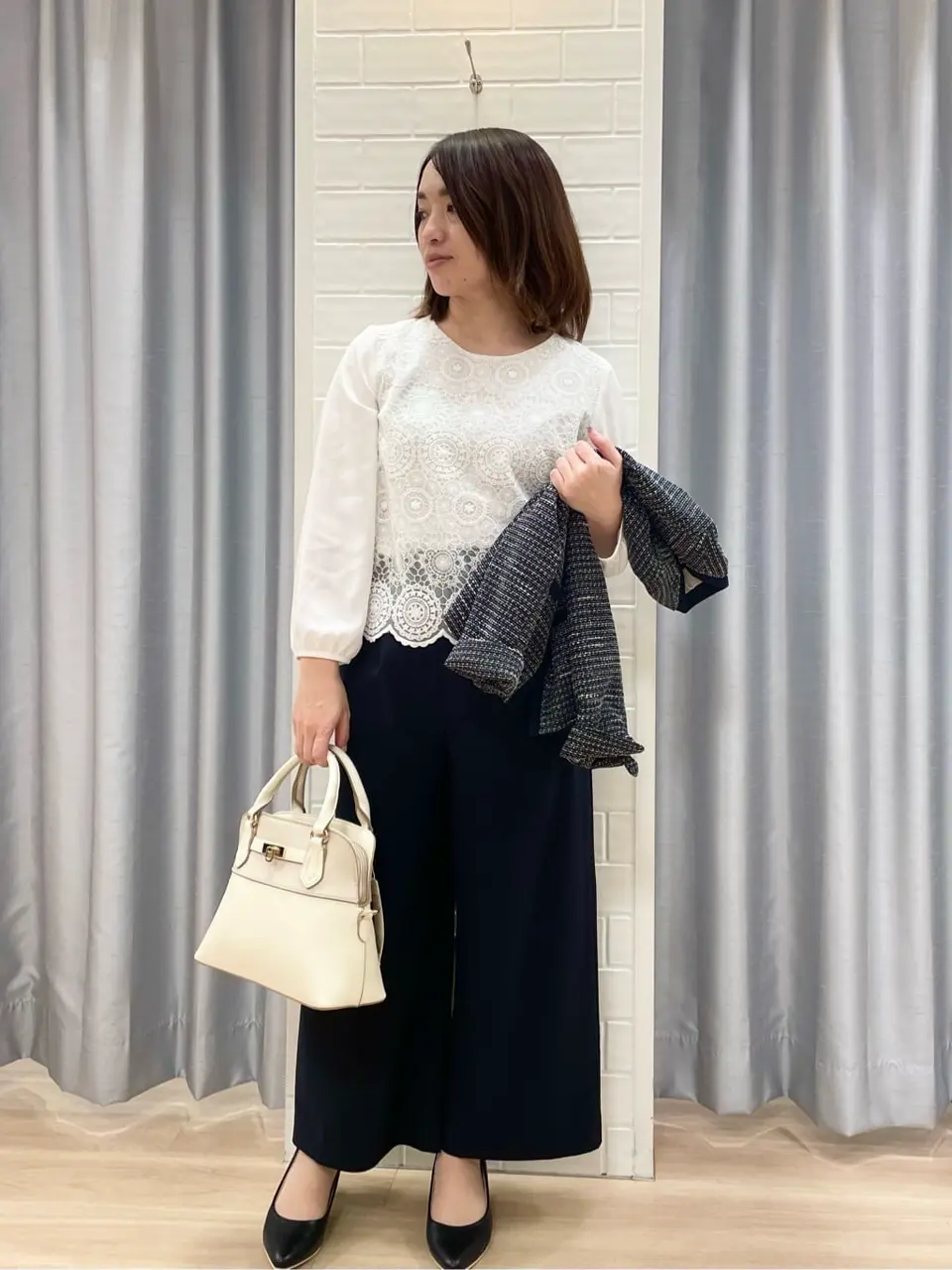 ANY SIS 丸岡 コーディネート画像