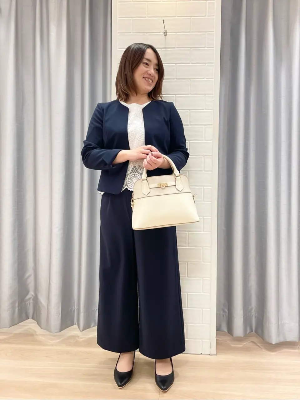 ANY SIS 丸岡 コーディネート画像