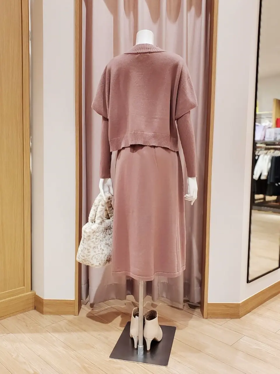 ANY SIS 岩田 コーディネート画像