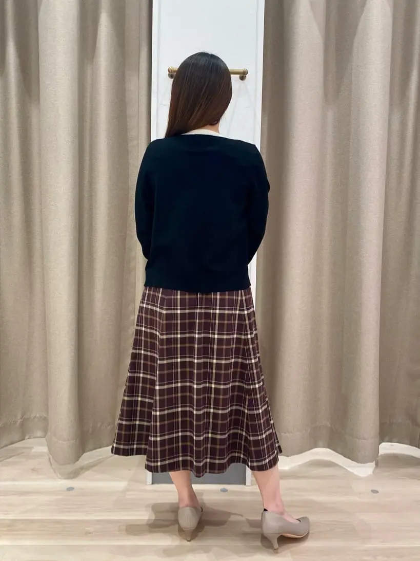 ANY SIS 瀬野 コーディネート画像