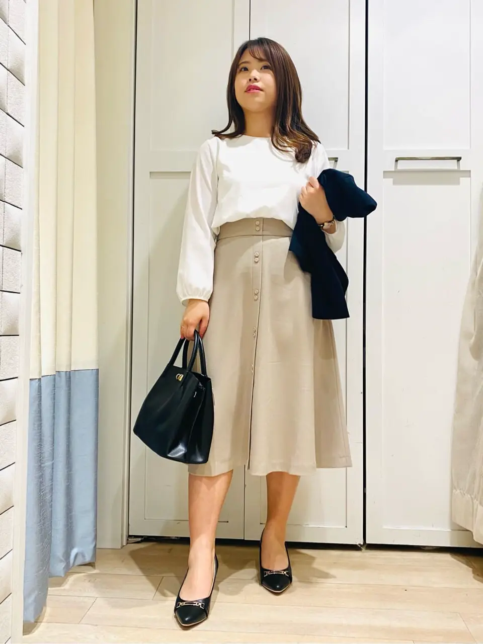 ANY SIS スタッフ コーディネート画像