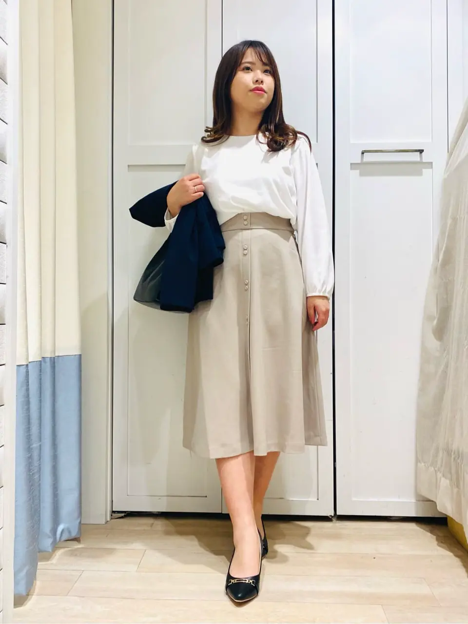 ANY SIS スタッフ コーディネート画像