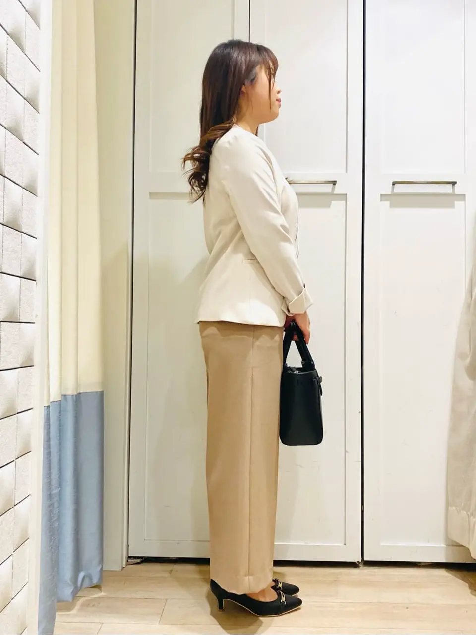 ANY SIS スタッフ コーディネート画像