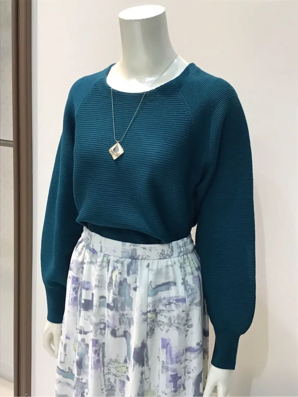 ANY SIS 布川 コーディネート画像