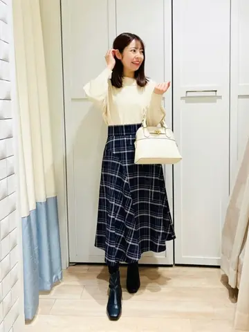 ANY SIS スタッフ コーディネート画像