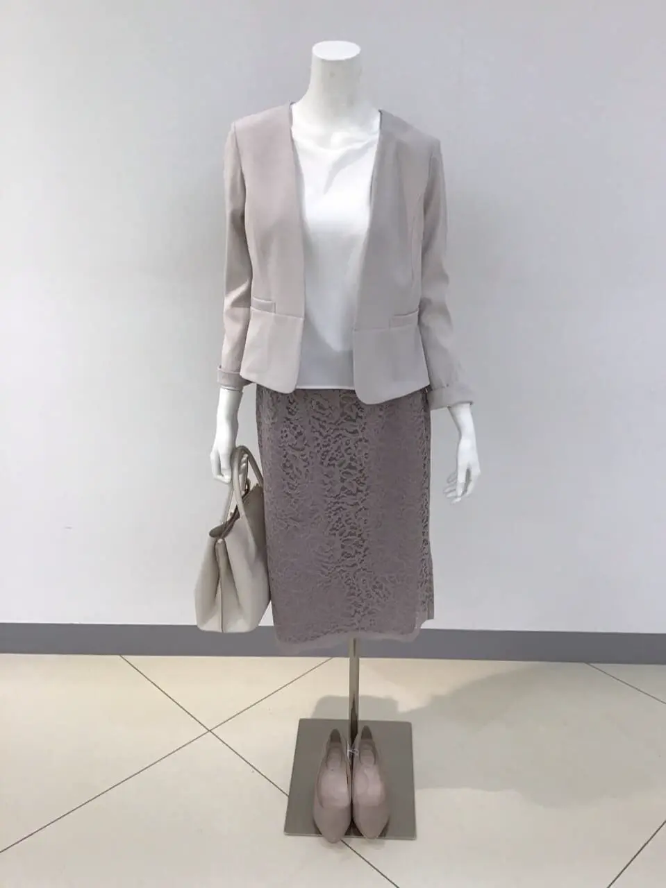 ANY SIS 橋本 コーディネート画像