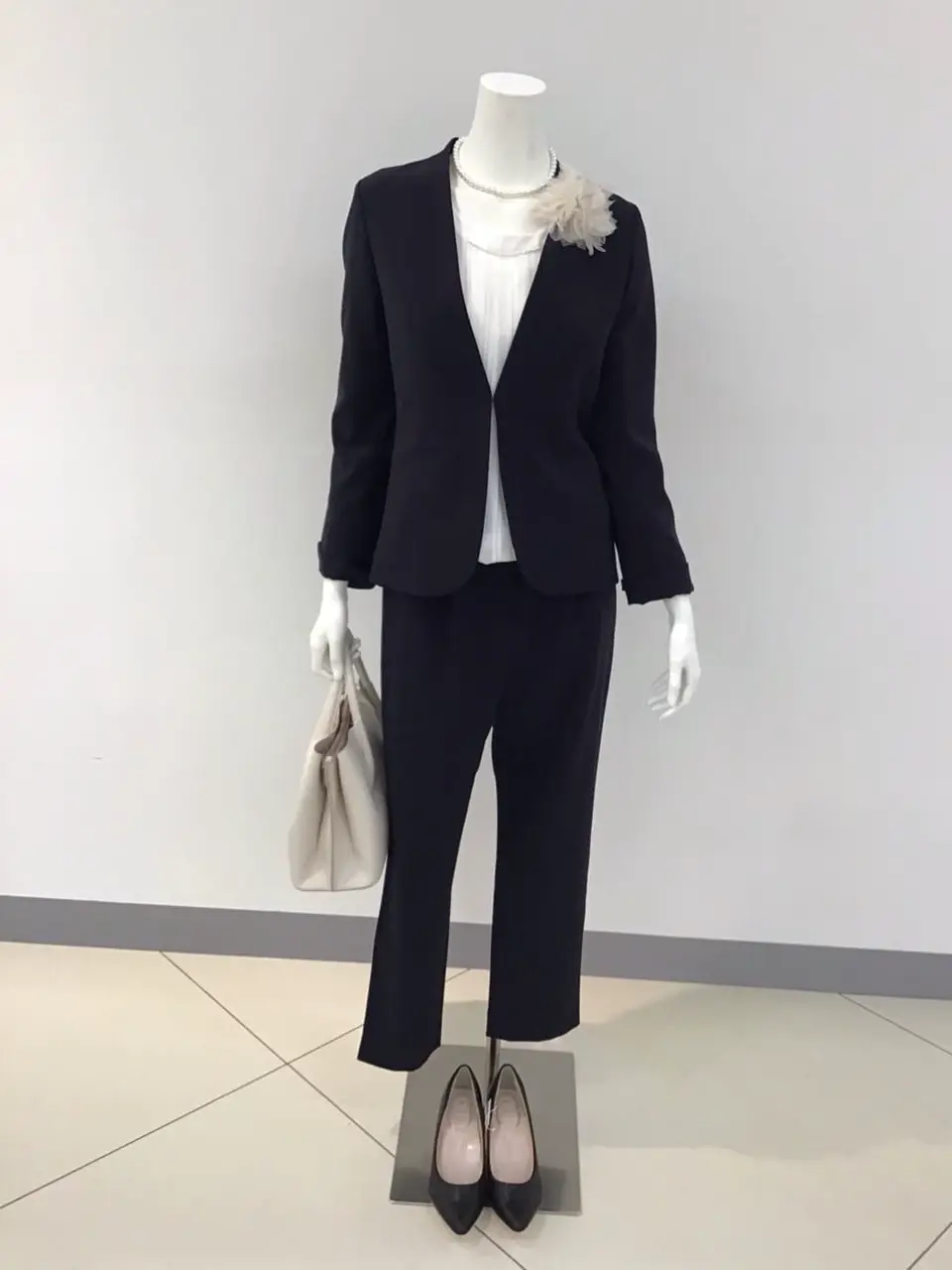 ANY SIS 橋本 コーディネート画像