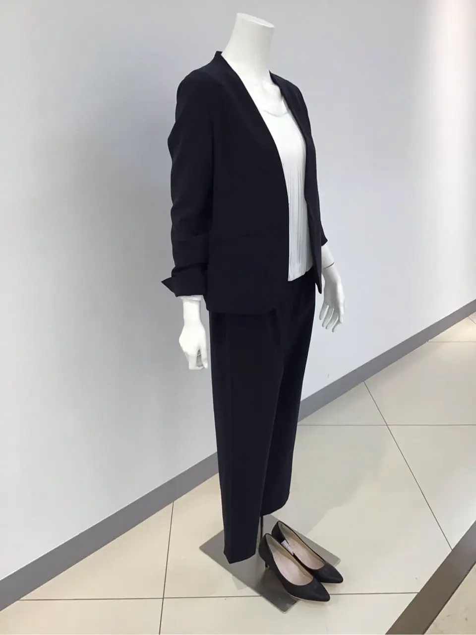 ANY SIS 橋本 コーディネート画像