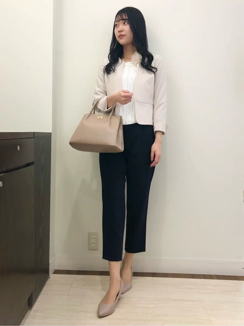 ANY SIS スタッフ コーディネート画像