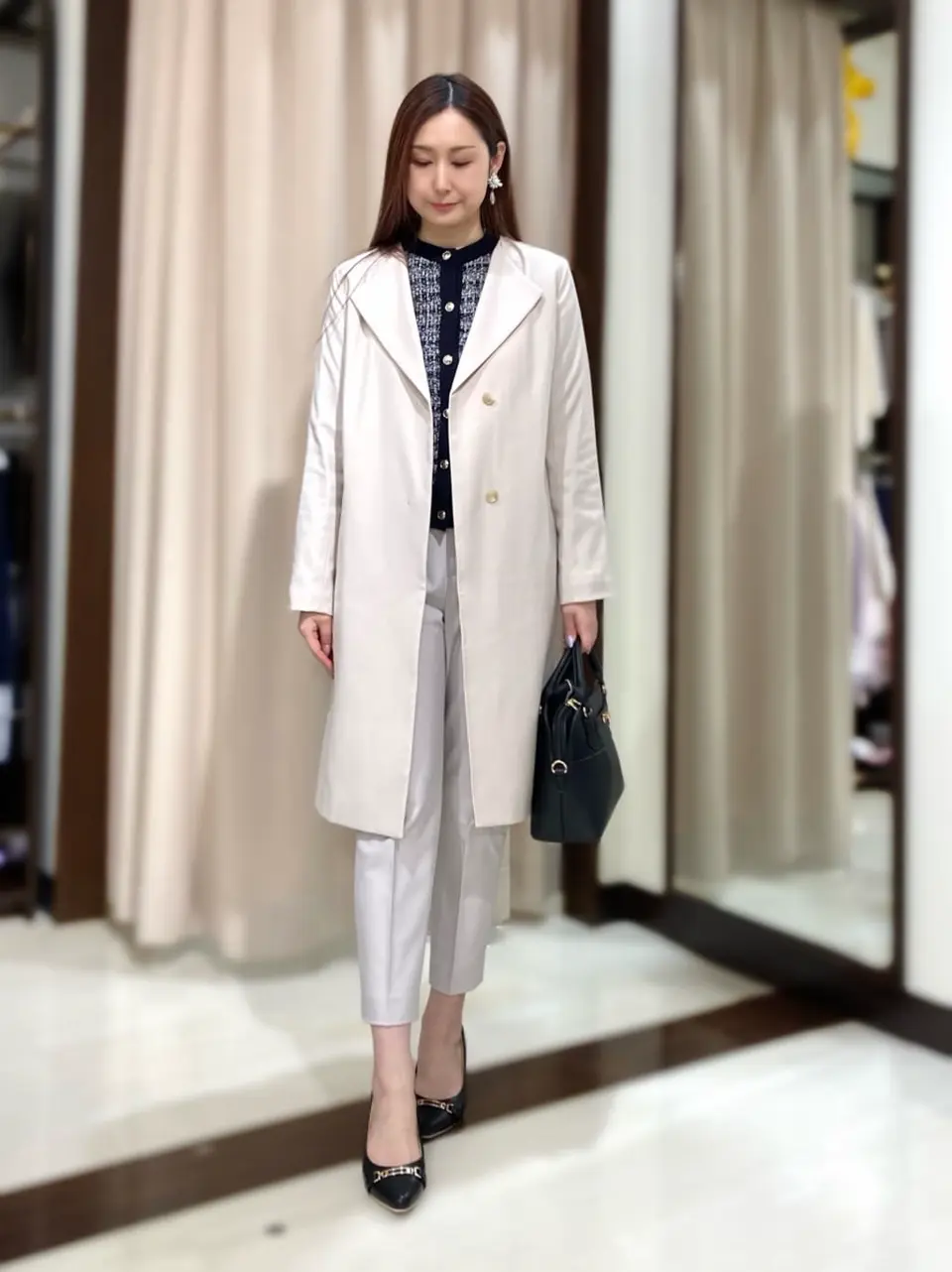 ANY SIS STAFF コーディネート画像