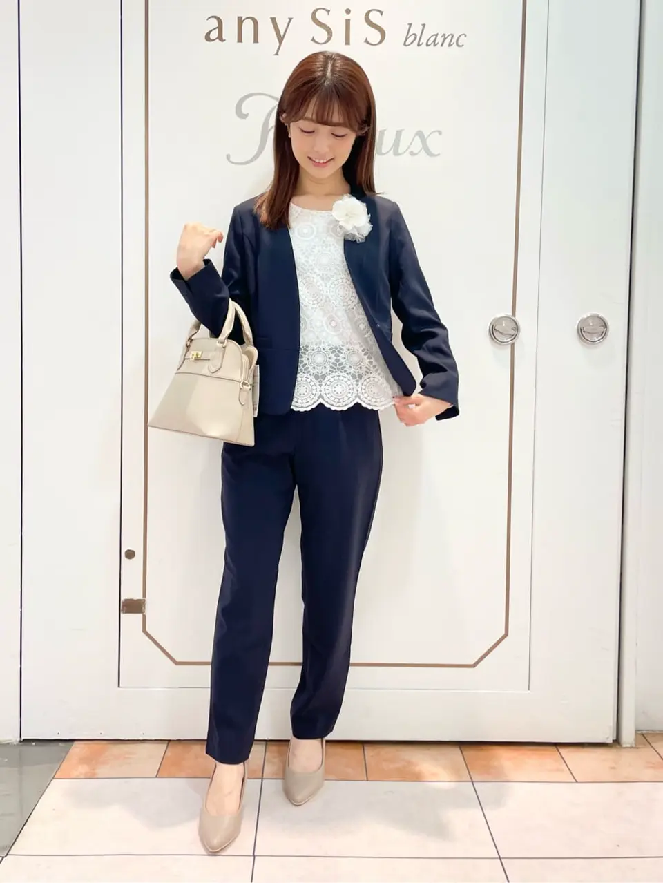 ANY SIS スタッフ コーディネート画像