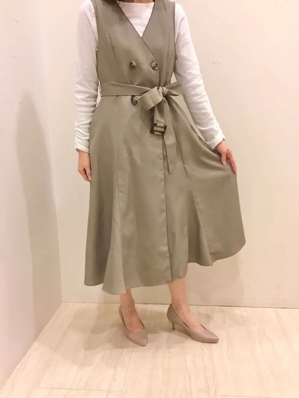 ANY SIS スタッフ コーディネート画像