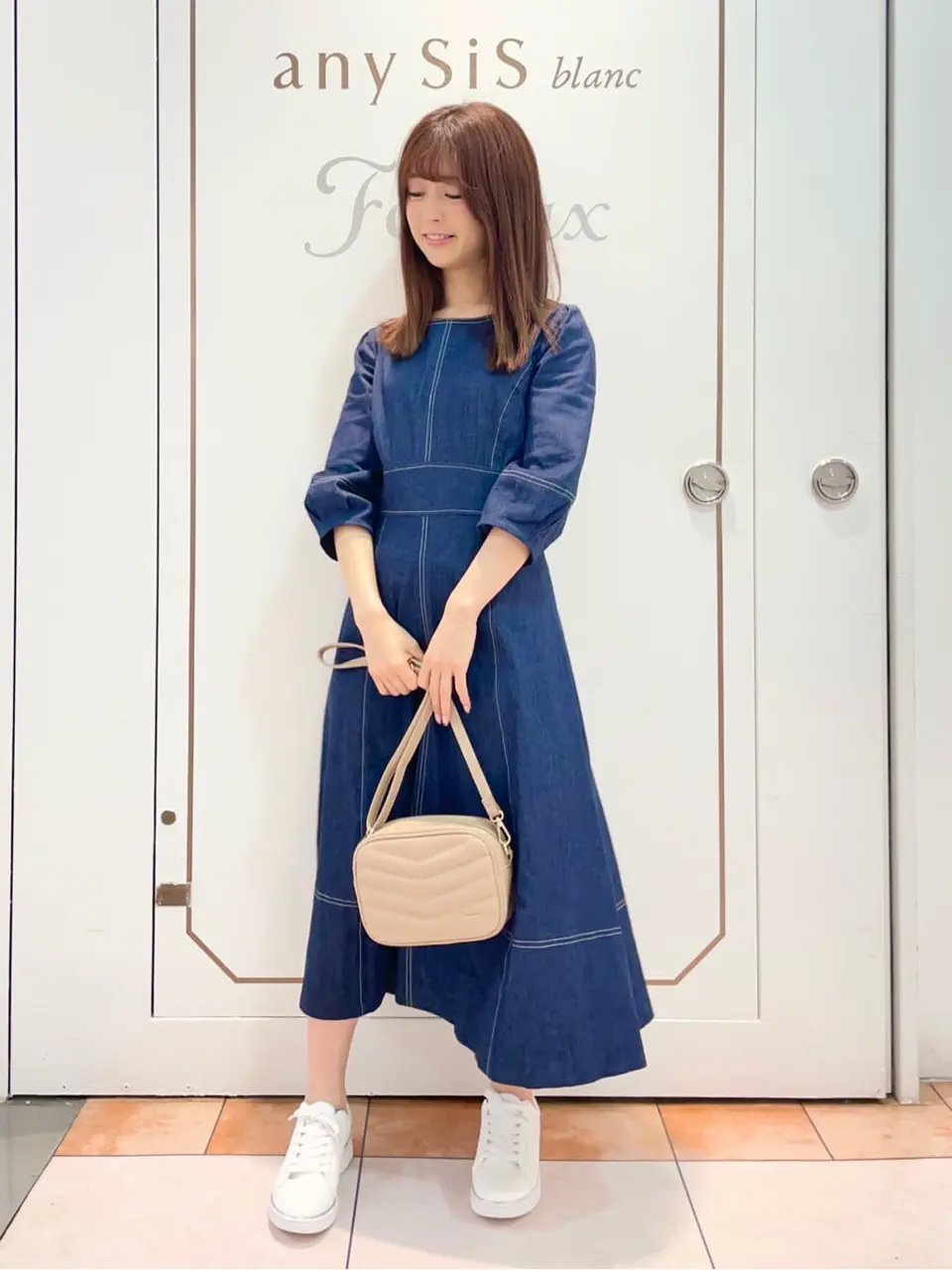 ANY SIS スタッフ コーディネート画像