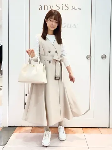 ANY SIS スタッフ コーディネート画像