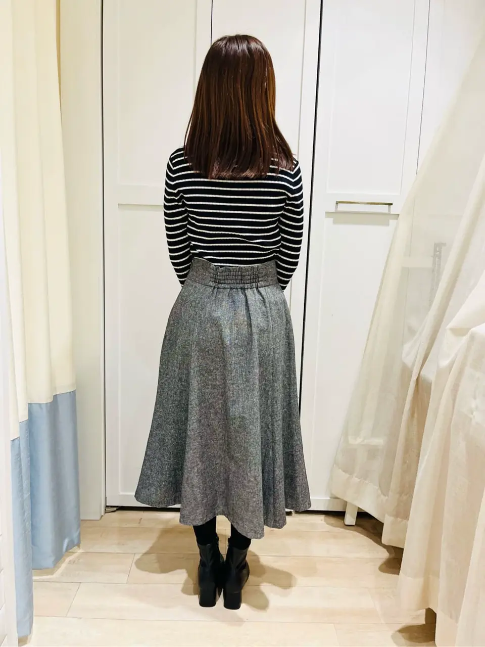 ANY SIS スタッフ コーディネート画像