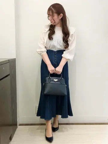 ANY SIS スタッフ コーディネート画像