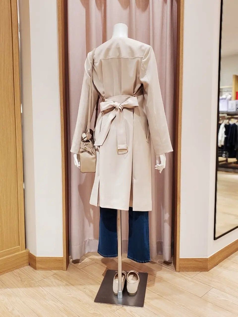 ANY SIS 岩田 コーディネート画像