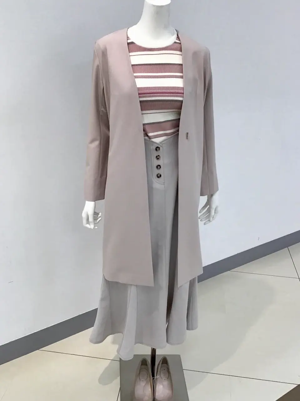 ANY SIS 本田 コーディネート画像