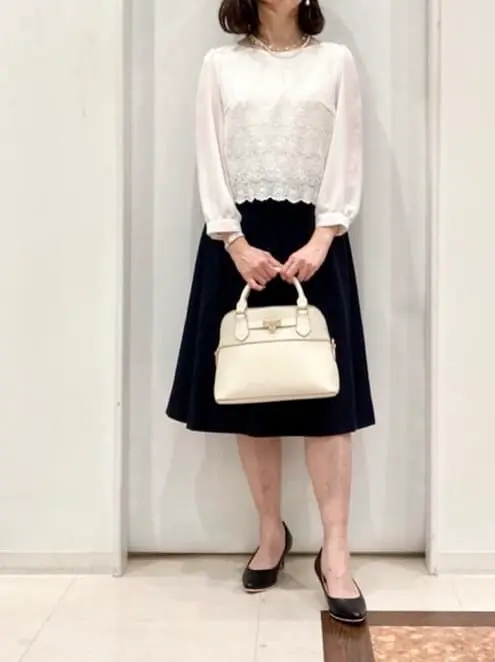 ANY SIS スタッフ コーディネート画像