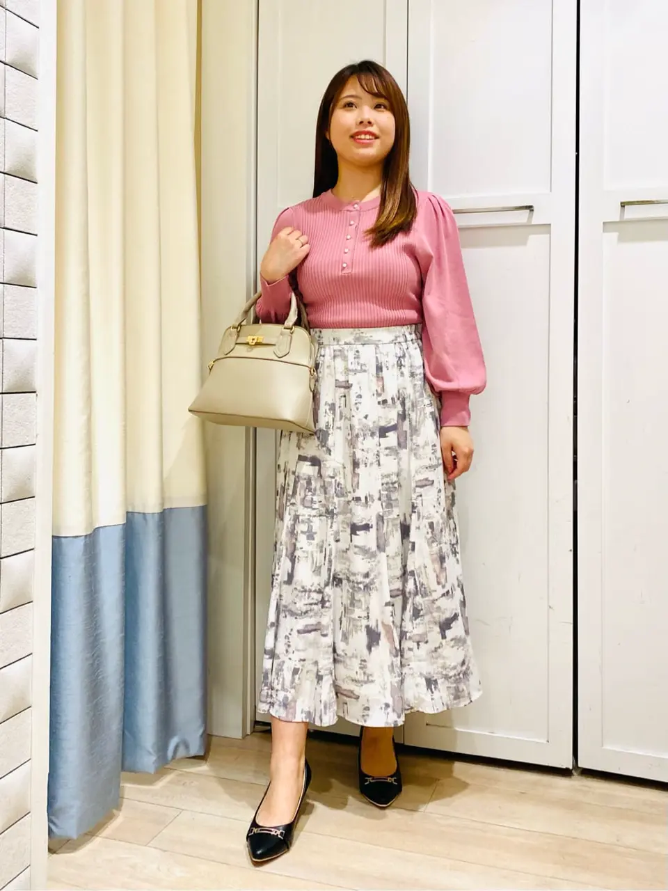 ANY SIS スタッフ コーディネート画像