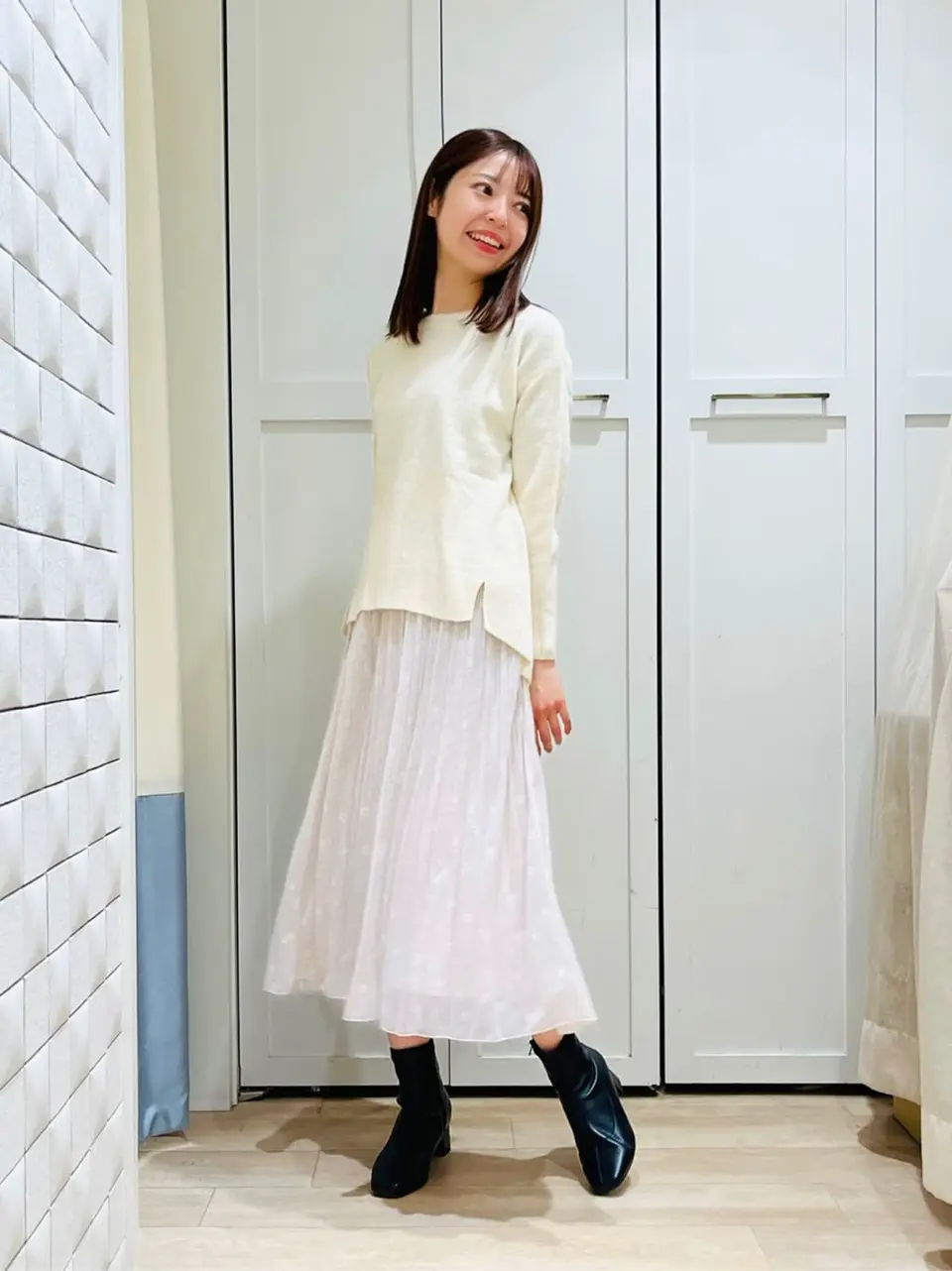 ANY SIS スタッフ コーディネート画像