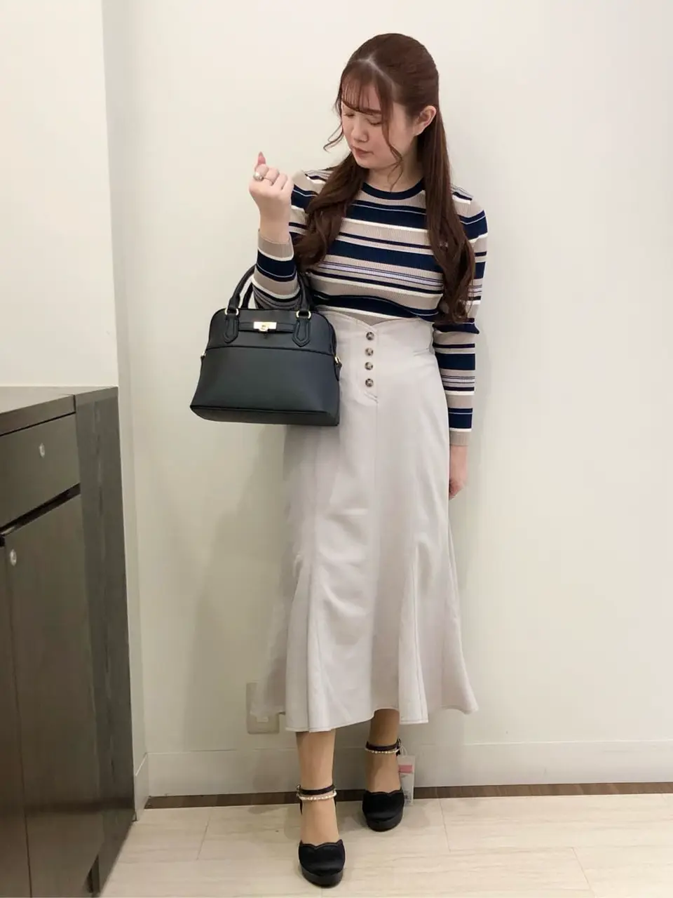 ANY SIS スタッフ コーディネート画像