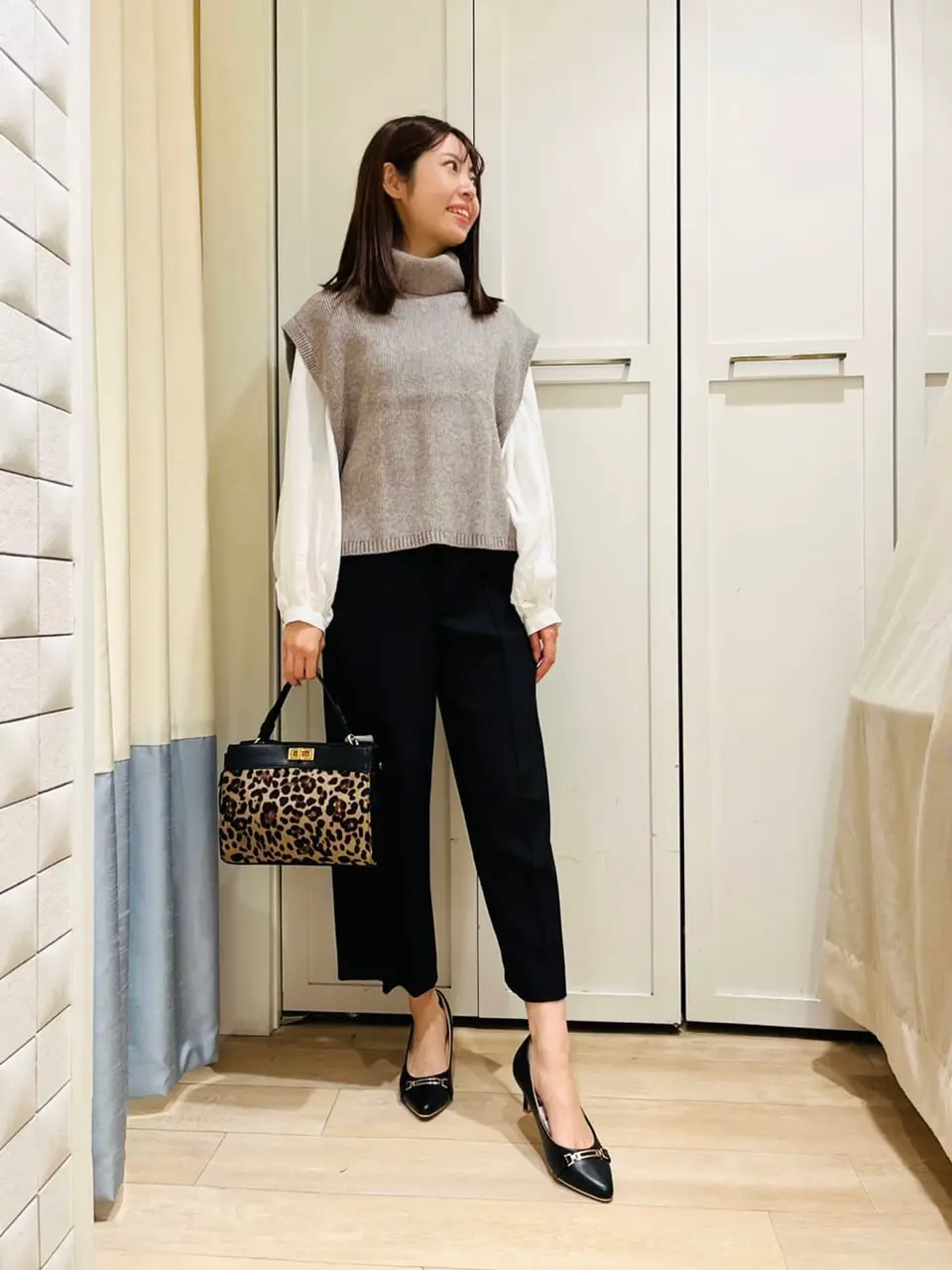 ANY SIS スタッフ コーディネート画像