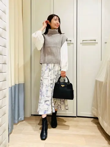 ANY SIS スタッフ コーディネート画像