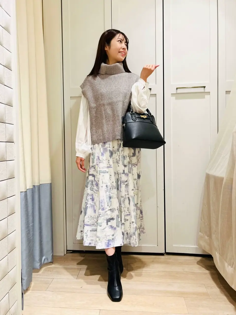 ANY SIS スタッフ コーディネート画像