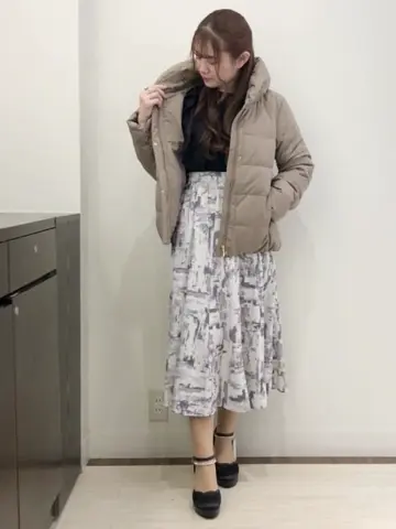 ANY SIS スタッフ コーディネート画像